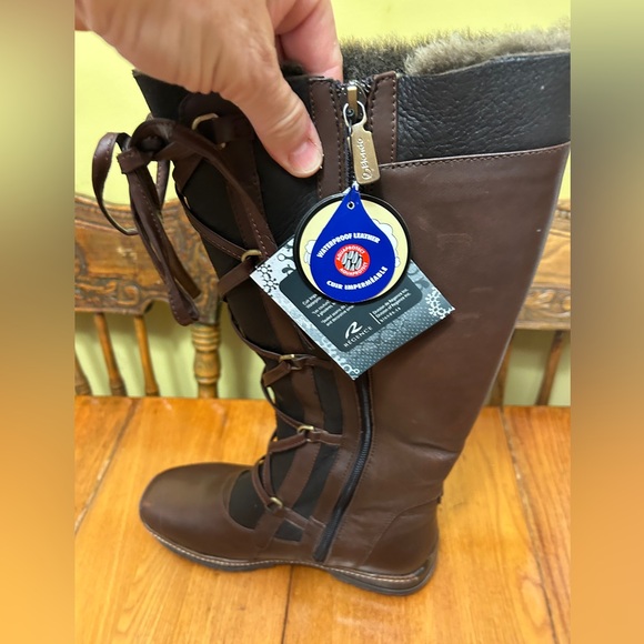 Sz 8.5 New with tags Blondo tall leather upper, wool inner women’s boot - Picture 3 of 10